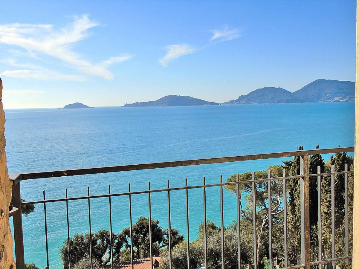 Fiori Sul Mare Apartment Tellaro Exterior photo